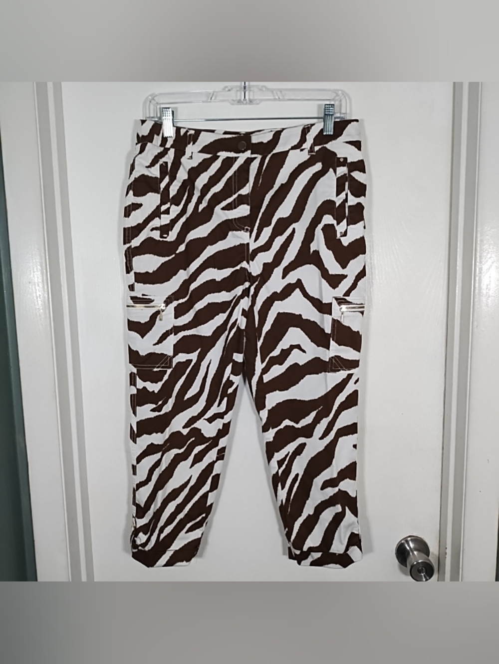 Chico's Crop Capri Pants 0.5P (S) Brown/White Animal Stripe Zip Pockets Stretch
